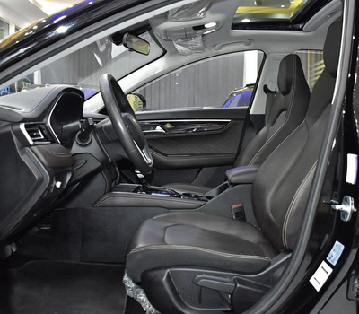 JAC J7 ( 2024 Model ) in Black Color GCC Specs-5