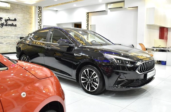 JAC J7 ( 2024 Model ) in Black Color GCC Specs