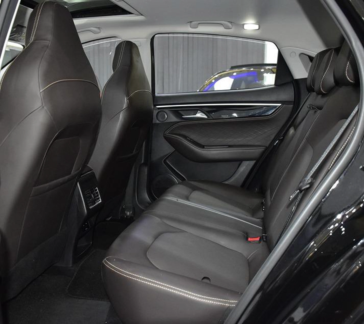 JAC J7 ( 2024 Model ) in Black Color GCC Specs-12-12