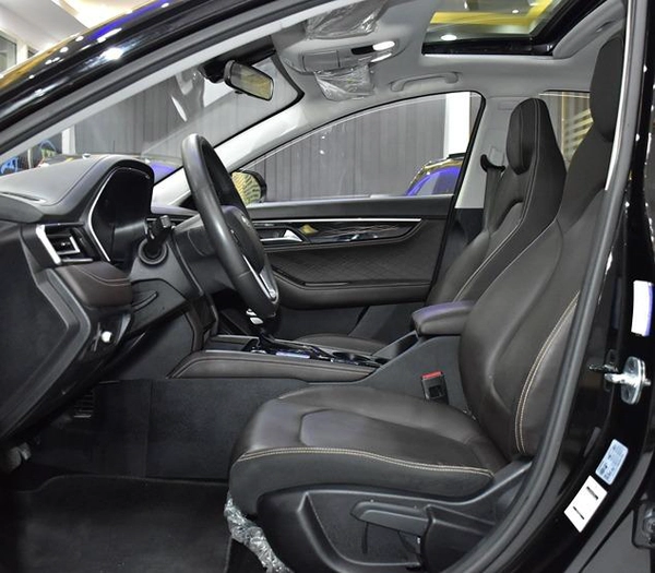 JAC J7 ( 2024 Model ) in Black Color GCC Specs