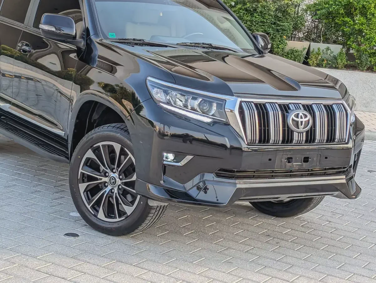 TOYOTA PRADO 2023 GCC V4 2.7L ACCIDENT FREE IN EXCELLENT CONDITION-11-11