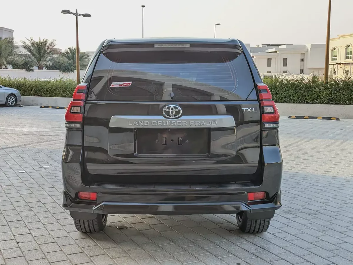 TOYOTA PRADO 2023 GCC V4 2.7L ACCIDENT FREE IN EXCELLENT CONDITION-16-16