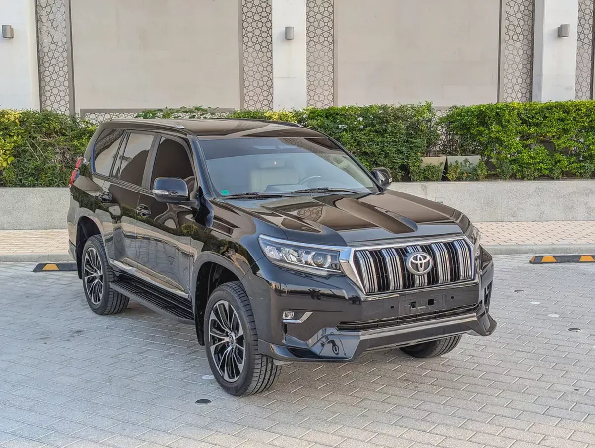 TOYOTA PRADO 2023 GCC V4 2.7L ACCIDENT FREE IN EXCELLENT CONDITION-1-1