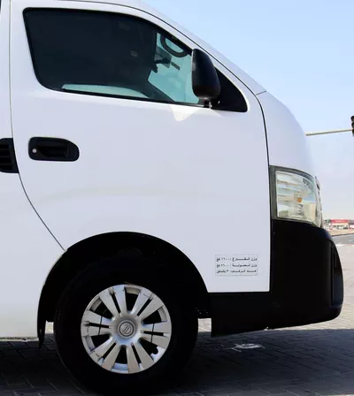 Nissan Urvan STANDARD Nissan Urvan | 2.5 L | 2023 | GCC | Accident-Free | In Excellent Condition | 1310 P.M-15