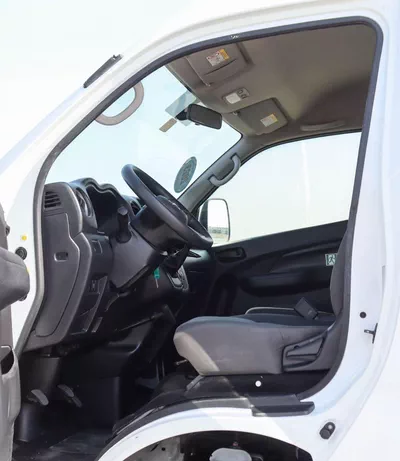 Nissan Urvan STANDARD Nissan Urvan | 2.5 L | 2023 | GCC | Accident-Free | In Excellent Condition | 1310 P.M-7
