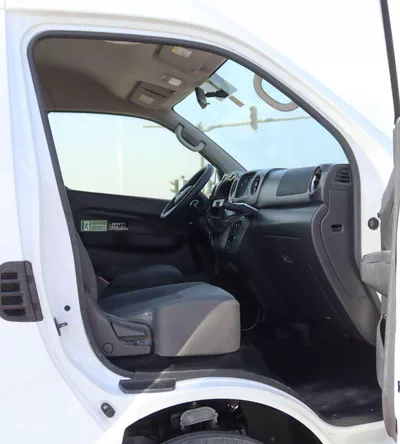 Nissan Urvan STANDARD Nissan Urvan | 2.5 L | 2023 | GCC | Accident-Free | In Excellent Condition | 1310 P.M-8