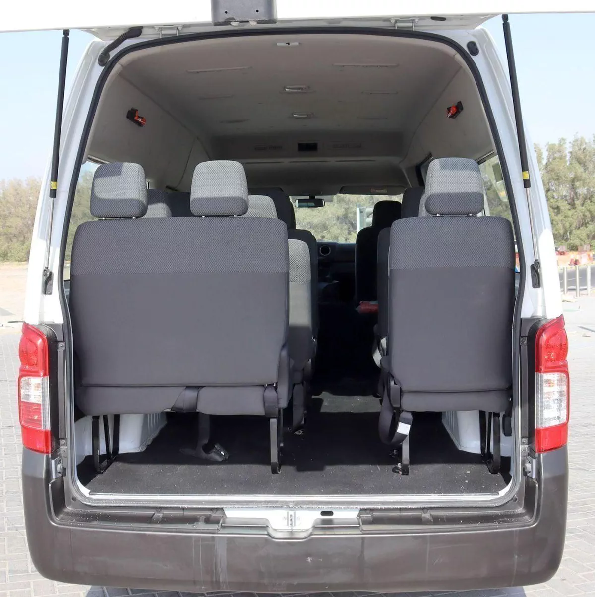 Nissan Urvan STANDARD Nissan Urvan | 2.5 L | 2023 | GCC | Accident-Free | In Excellent Condition | 1310 P.M-10-0