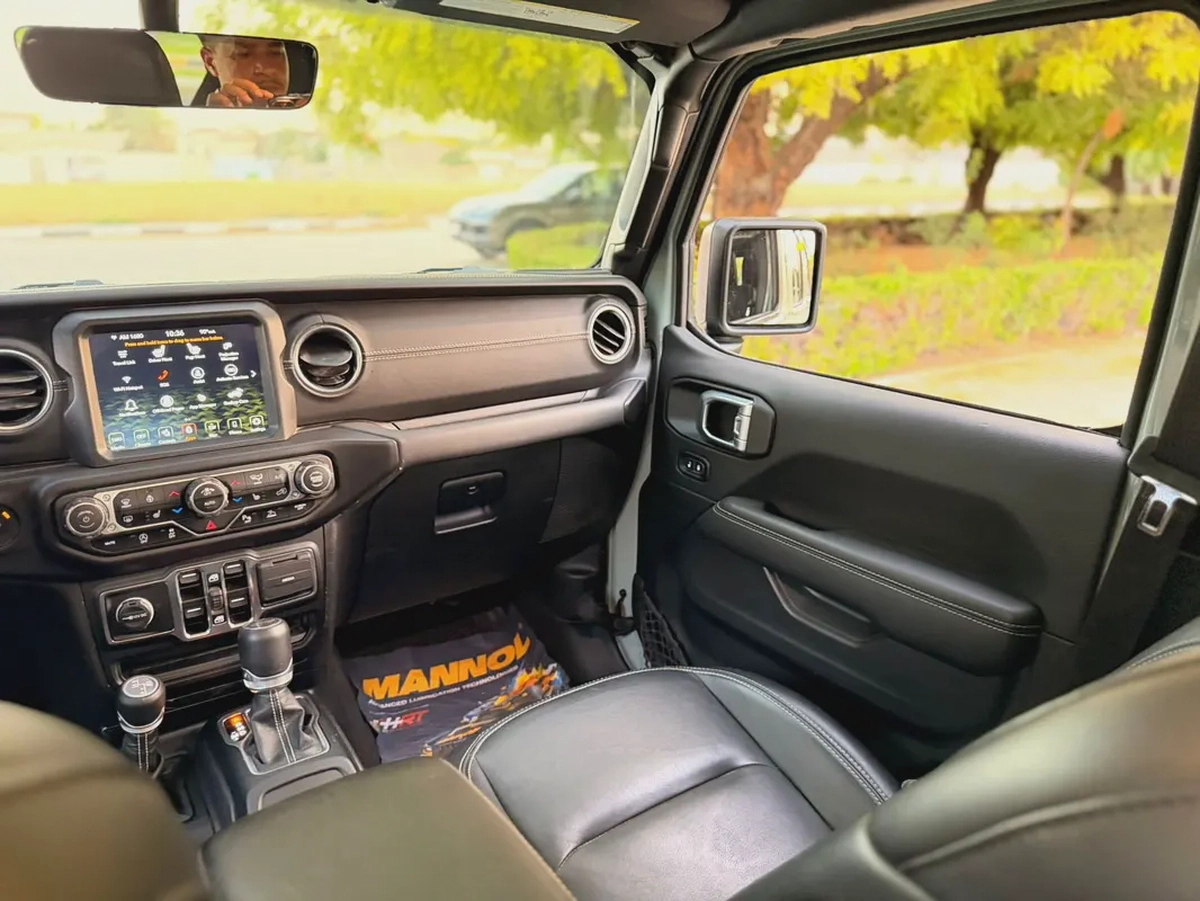 2023 Jeep Wrangler Sahara - American Specs - Low Mileage-15-15