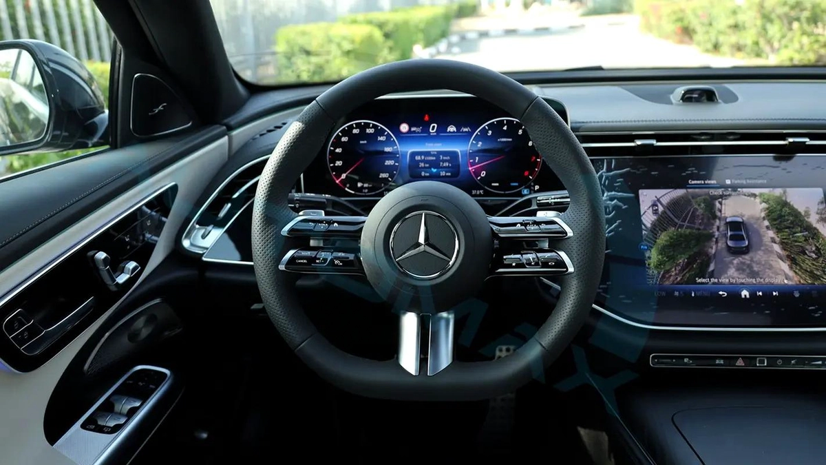 ( 5 Years Warranty At Official Dealer ) 2026 Mercedes-Benz E 300 AMG EQ Boost 2.0T RWD GCC-4-4