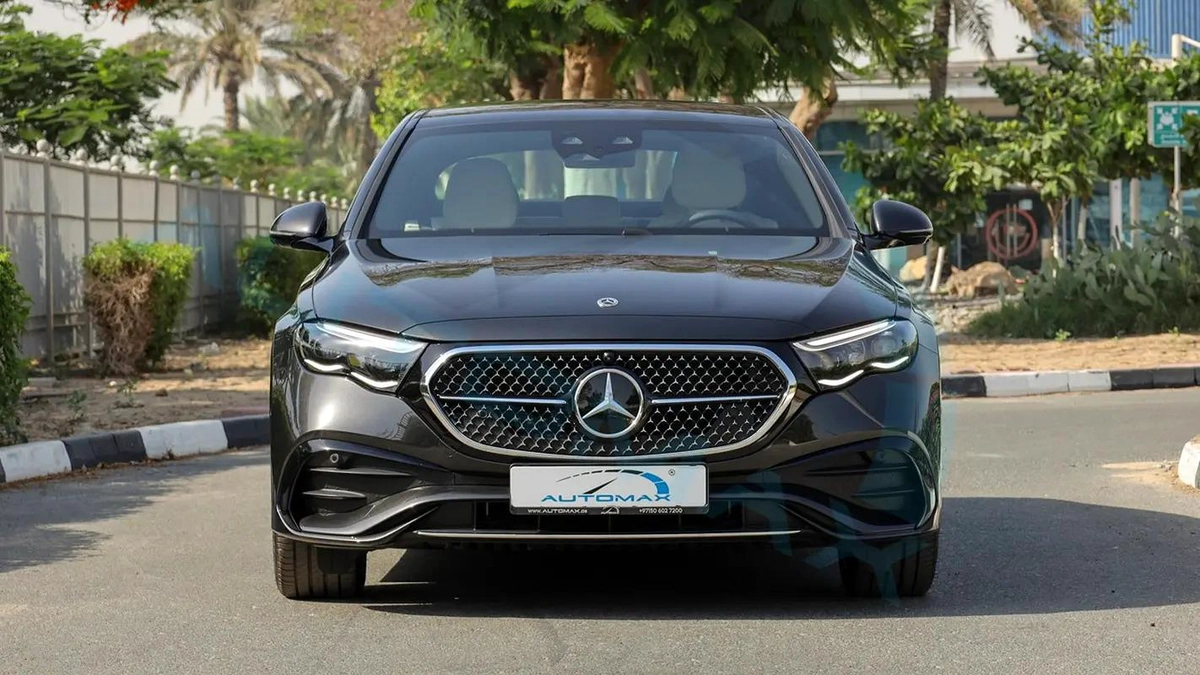 ( 5 Years Warranty At Official Dealer ) 2026 Mercedes-Benz E 300 AMG EQ Boost 2.0T RWD GCC-17-17