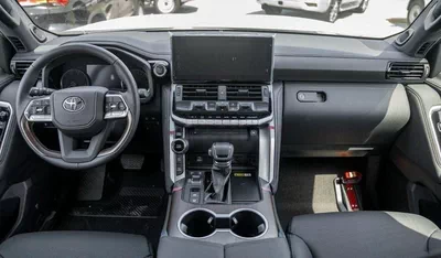 Toyota Land Cruiser VX LC300 VX 3.3D AT MY2025 – BLACK-9