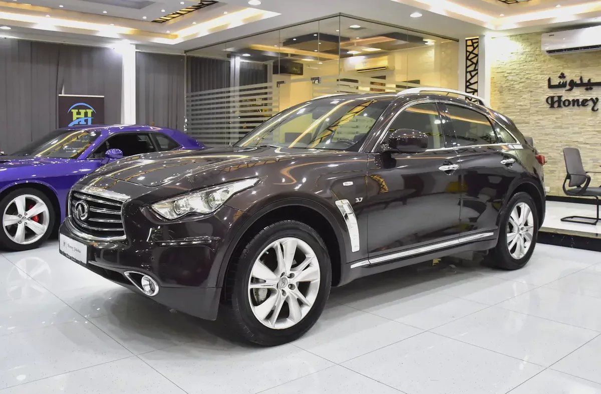 EXCELLENT DEAL for our Infiniti QX70 ( 2016 Model ) in Brown Color GCC Specs-1-1