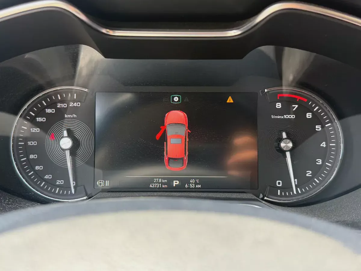 MG 6 Luxury -2023 -GCC- Low Mileage - FREE ACCIDENT-ORIGINAL PAINT-SERVICE AGENCY-UNDER WARRANTY-16-16