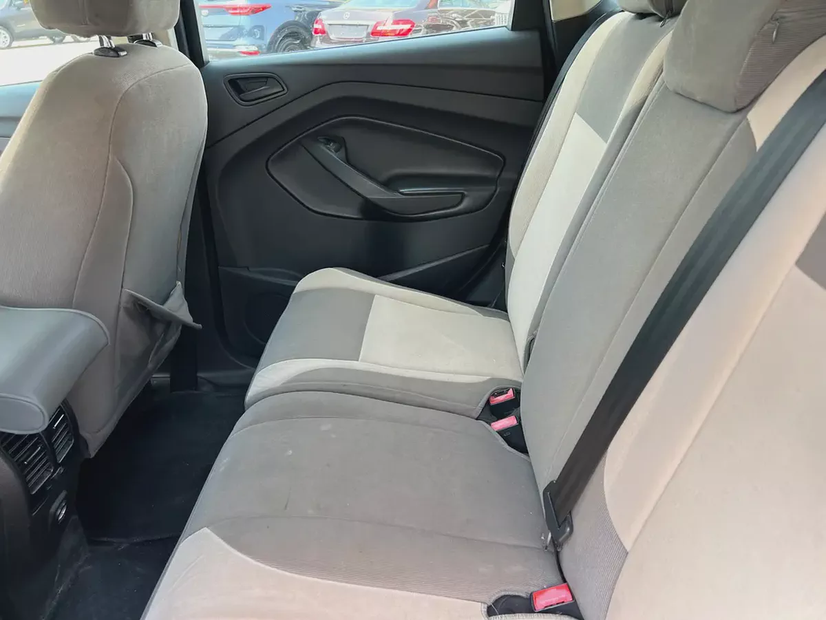 2015 Ford Escape SE - GCC Specs - Excellent Condition-9-9