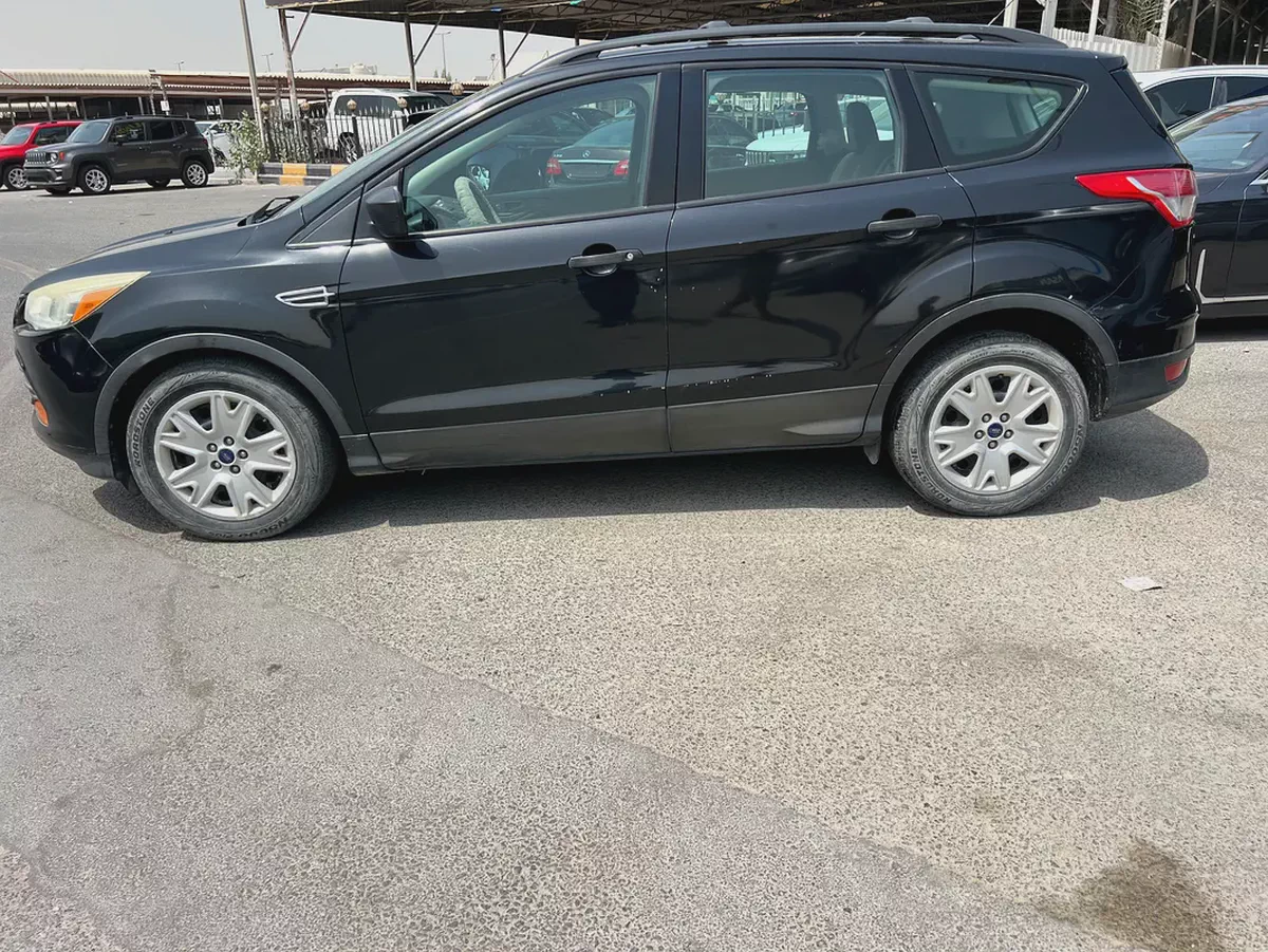 2015 Ford Escape SE - GCC Specs - Excellent Condition-3-3