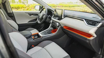 2026 Toyota Rav 4 Adventure GCC Specs - Like New!-8
