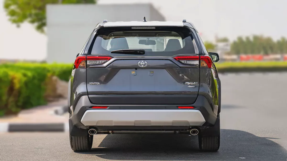 2026 Toyota Rav 4 Adventure GCC Specs - Like New!-5-5