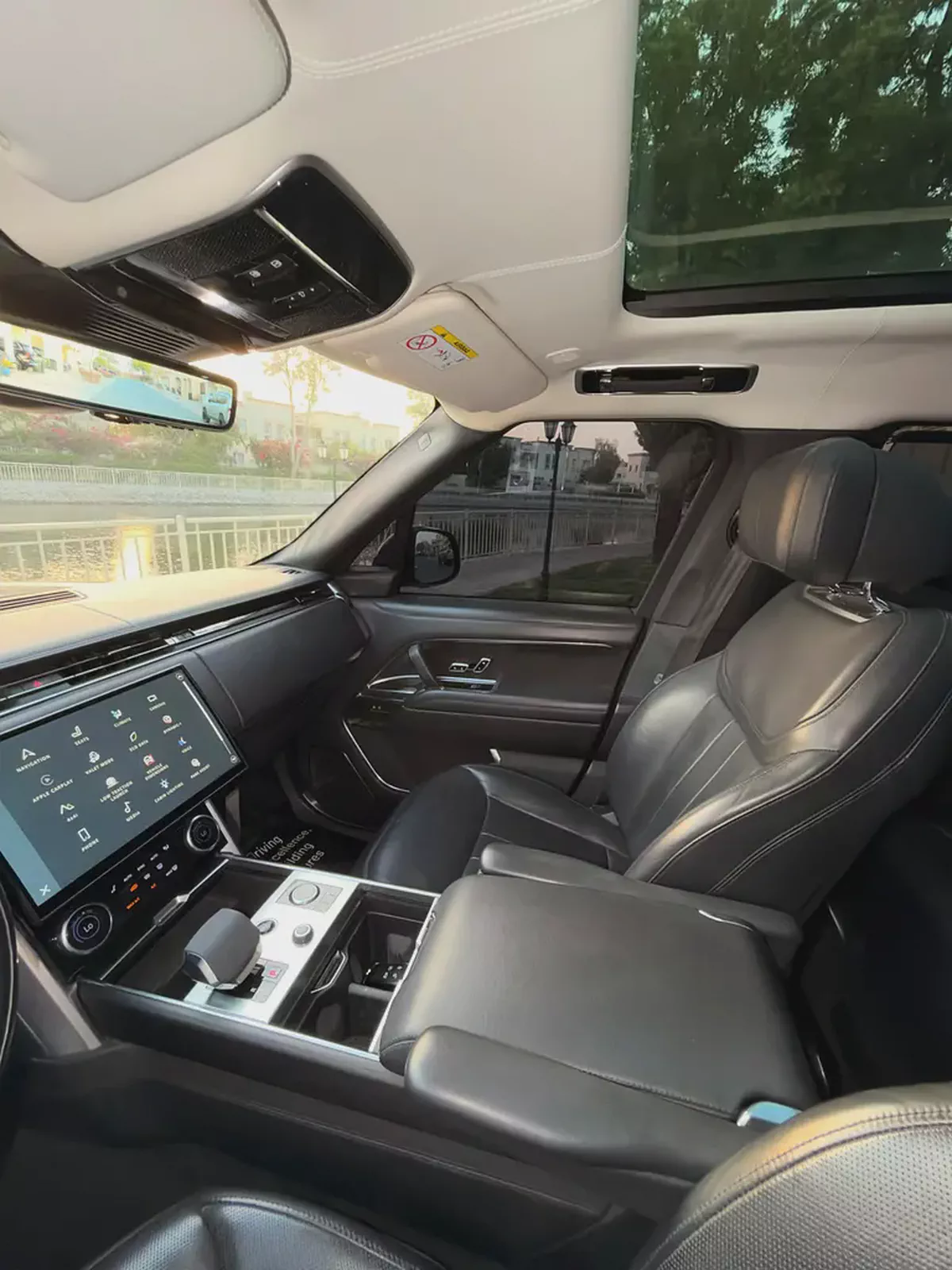 2022 Land Rover Range Rover First Edition-6-6