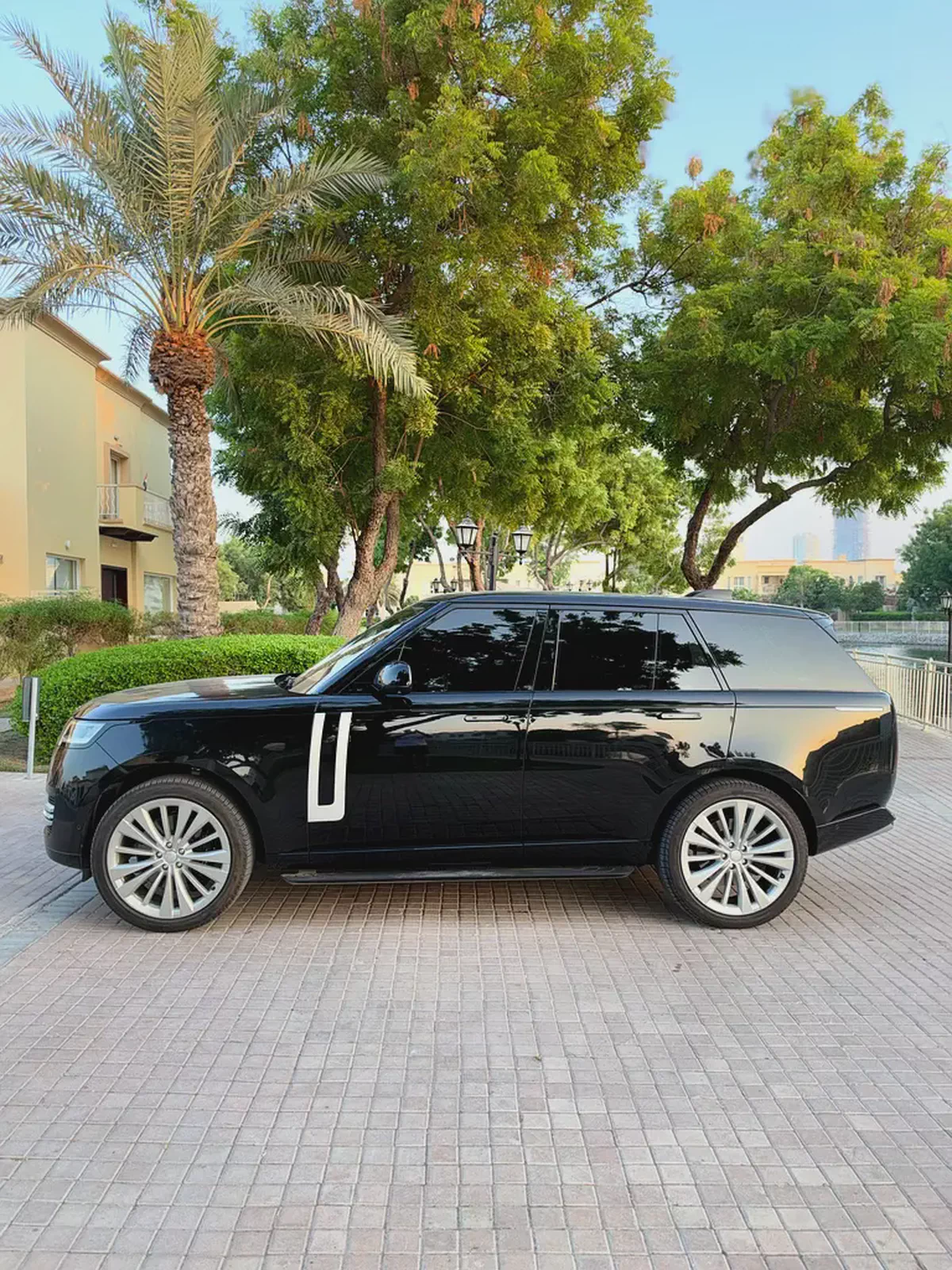 2022 Land Rover Range Rover First Edition-8-8