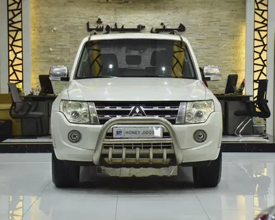 DIESEL ( ديزل ) Mitsubishi Pajero GLS Di-D ( 2012 Model ) in White Color GCC Specs-0