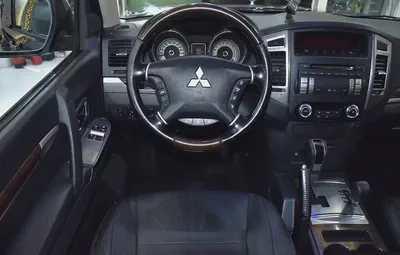 DIESEL ( ديزل ) Mitsubishi Pajero GLS Di-D ( 2012 Model ) in White Color GCC Specs-11