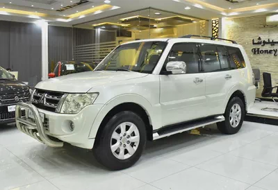 DIESEL ( ديزل ) Mitsubishi Pajero GLS Di-D ( 2012 Model ) in White Color GCC Specs-1
