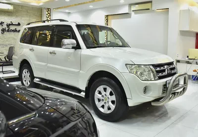 DIESEL ( ديزل ) Mitsubishi Pajero GLS Di-D ( 2012 Model ) in White Color GCC Specs-2