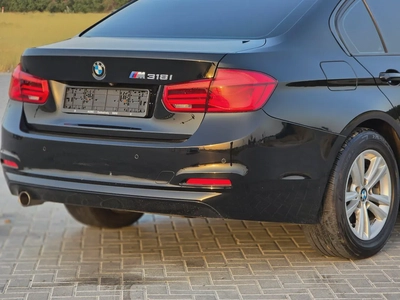 BMW 3-Series 318i 2018 GCC Specs-8