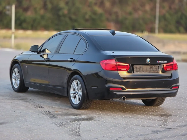 BMW 3-Series 318i 2018 GCC Specs