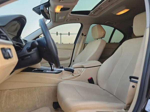 BMW 3-Series 318i 2018 GCC Specs