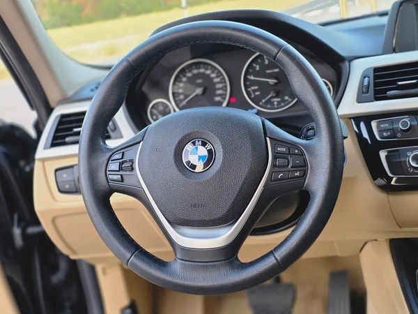BMW 3-Series 318i 2018 GCC Specs