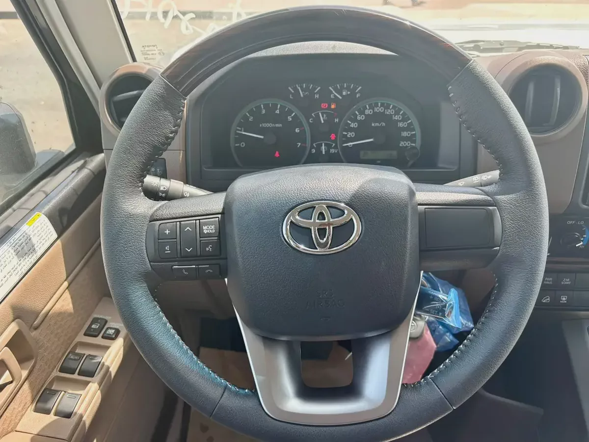 2026 Toyota Land Cruiser 70 Series LC 76 LX DIFF LOCK GCC Specs-14-14