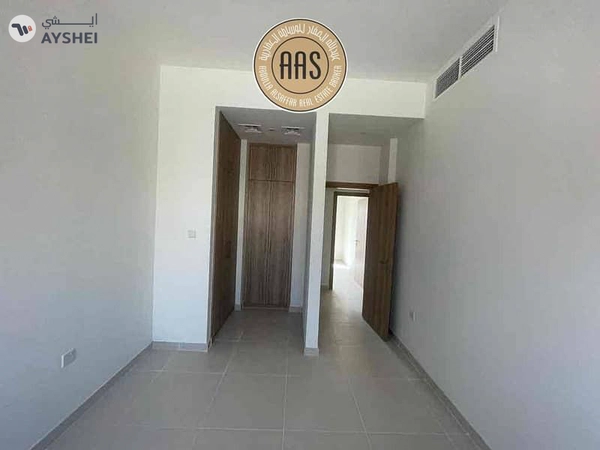 Near To Pool And Park 3Bed Townhouse Villa Available For Rent in Villanova
