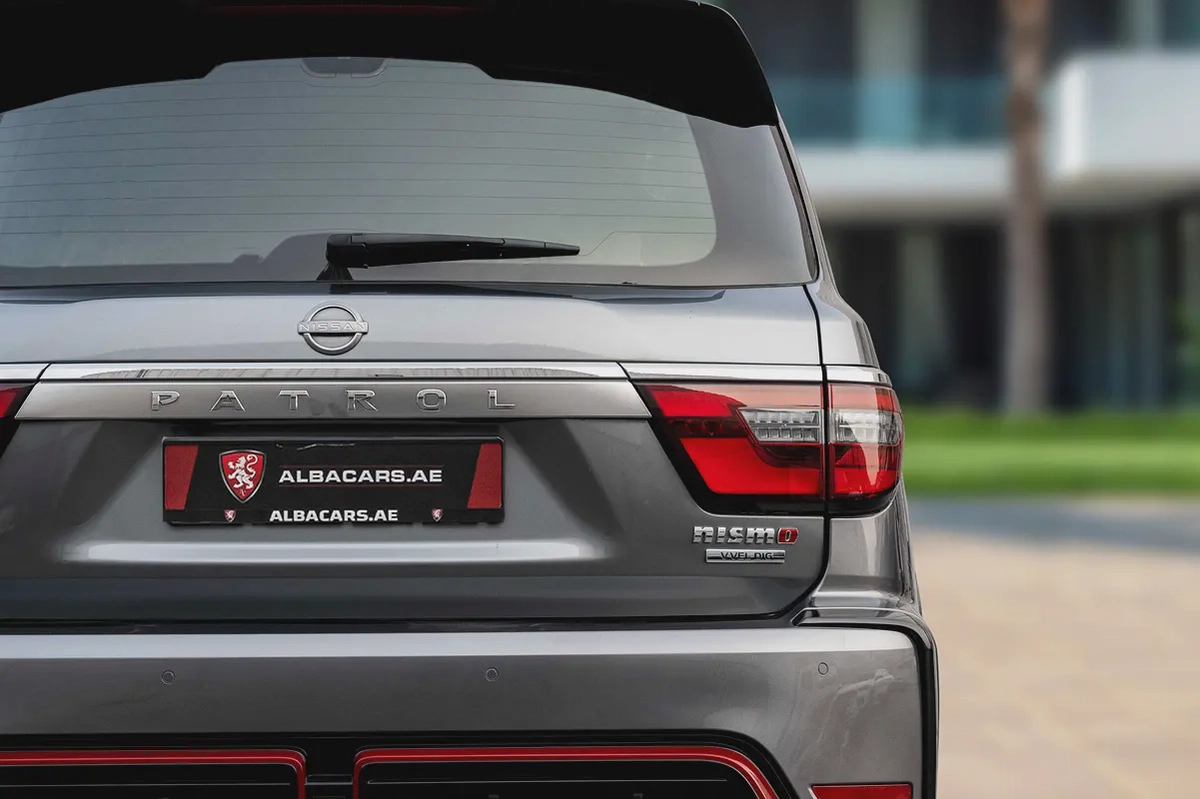 4,896 P.M | Nismo | Nissan Warranty til Mar 2027 | 0% Downpayment-5-5