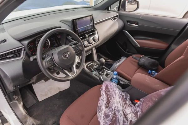 2025 Toyota Corolla Cross LE - GCC Specs - Brand New!