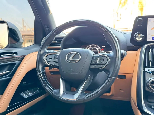 Lexus LX-Series LX 600 Signature