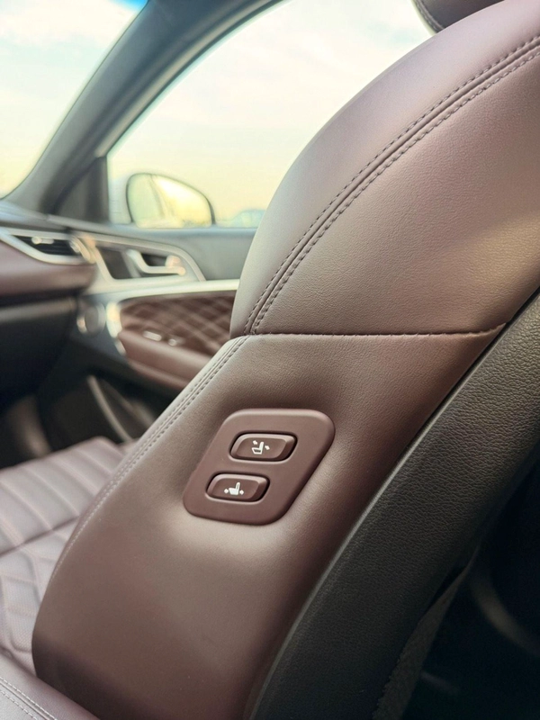 Genesis G70 Prestige 2.0L AWD