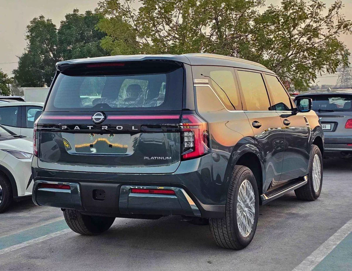 Nissan Patrol SE PLATINUM CITY 3.8L V6 / PWR SEATS, 360* CAMERA, HEADUP DISPLAY / CODE # SE PLATINUM-4-0