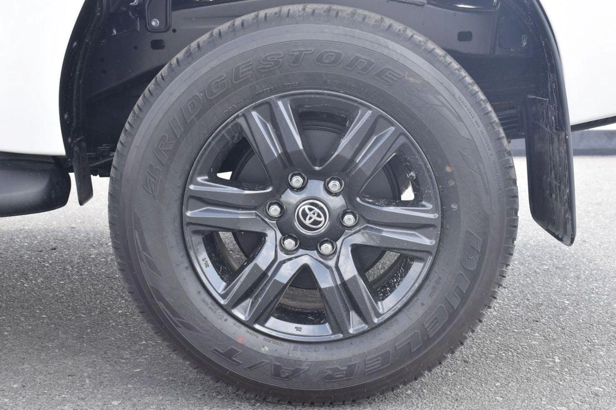 Toyota Hilux 2.7 Automatic Full Option 2025-18-0