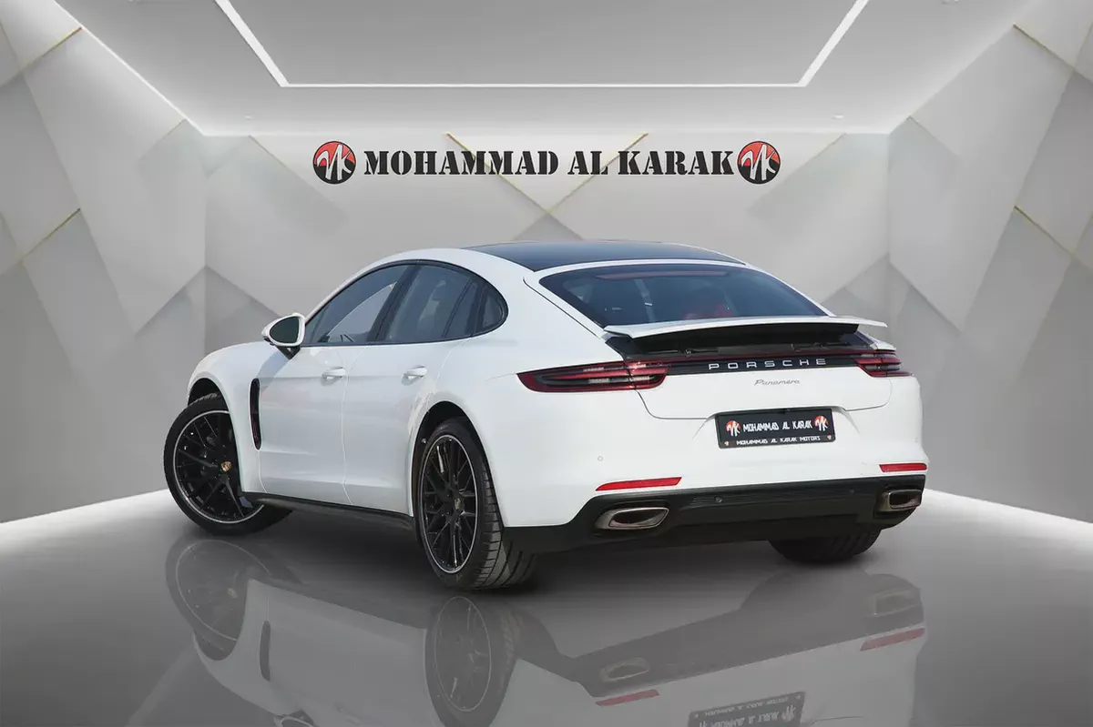 PORSHE PANAMERA 2017 - GCC - FULLY LOADED- AMAZING CONDITION-4-4