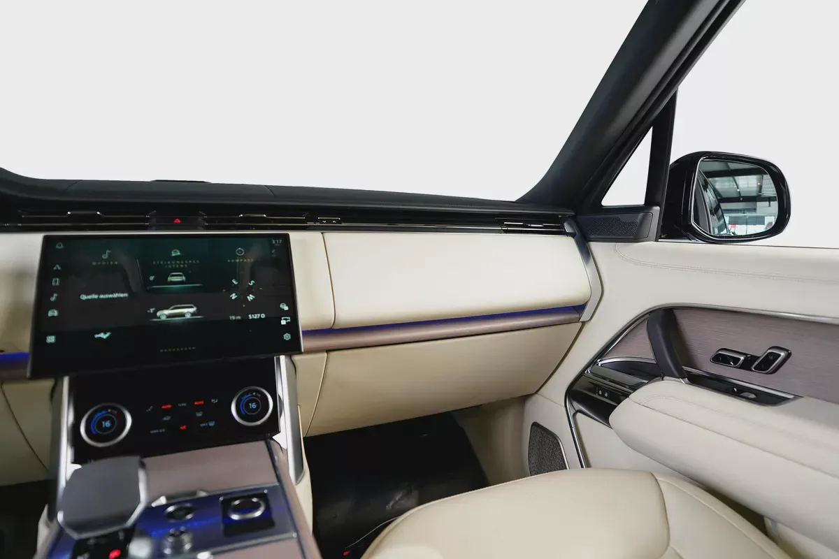 Range Rover First Edition P530-Low Mileage-High Specification-Mint Condition-Special Color-10-10