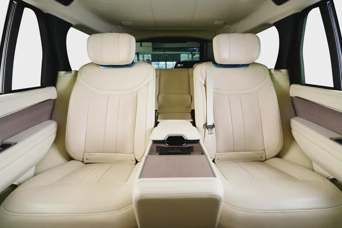 Range Rover First Edition P530-Low Mileage-High Specification-Mint Condition-Special Color-19-19