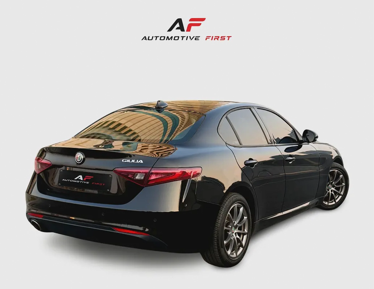 2019 Alfa Romeo Giulia Standard - GCC Specs