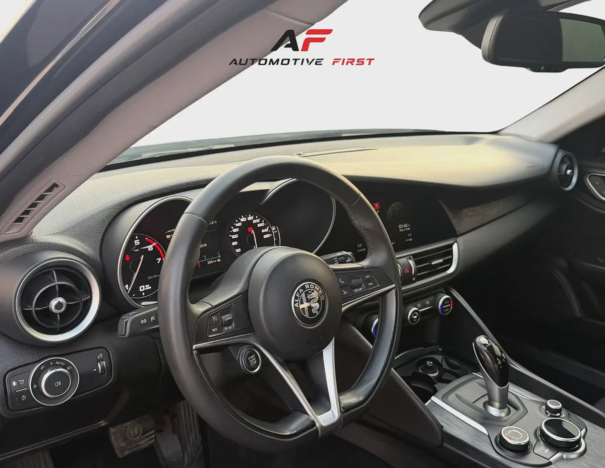 2019 Alfa Romeo Giulia Standard - GCC Specs