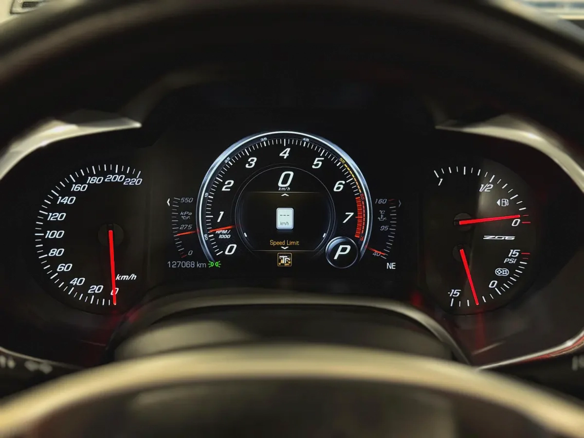 Chevrolet Corvette Z06 | 2015 | Full Option | High Performance | Excellent Condition.-9-9