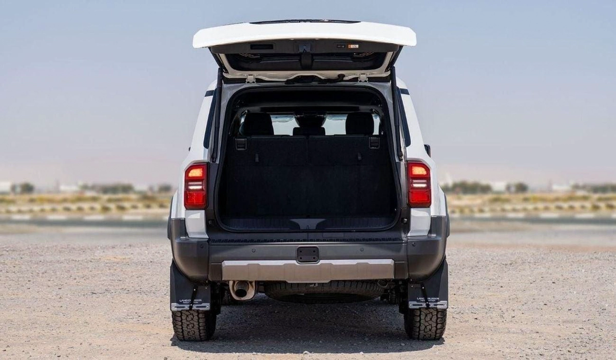 Toyota Prado ADVENTURE 1ST EDITION TOYOTA PRADO 250 2.8D AT FIRST EDITION MY2024 – WHITE-8-0