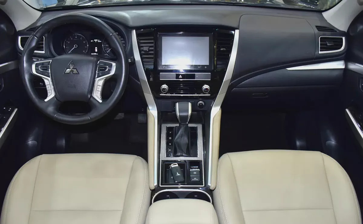 AED 1,745 EMi at 0% DP | Mitsubishi Montero Sport Prime Edition ( 2023 Model ) GCC Specs-10-10