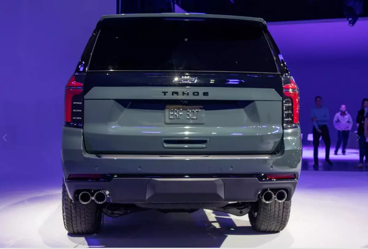 2026 Chevrolet Tahoe – Bold Full‑Size SUV-6-6