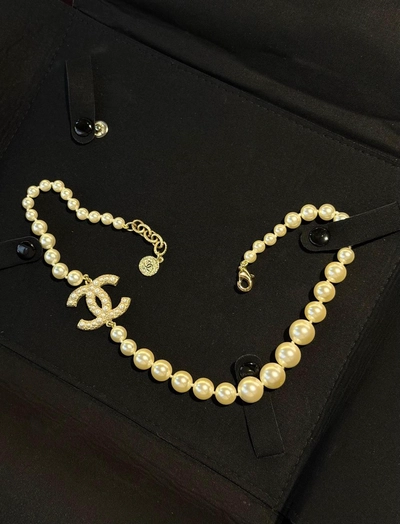 Chanel Pearl Necklace with Crystal CC Logo-0