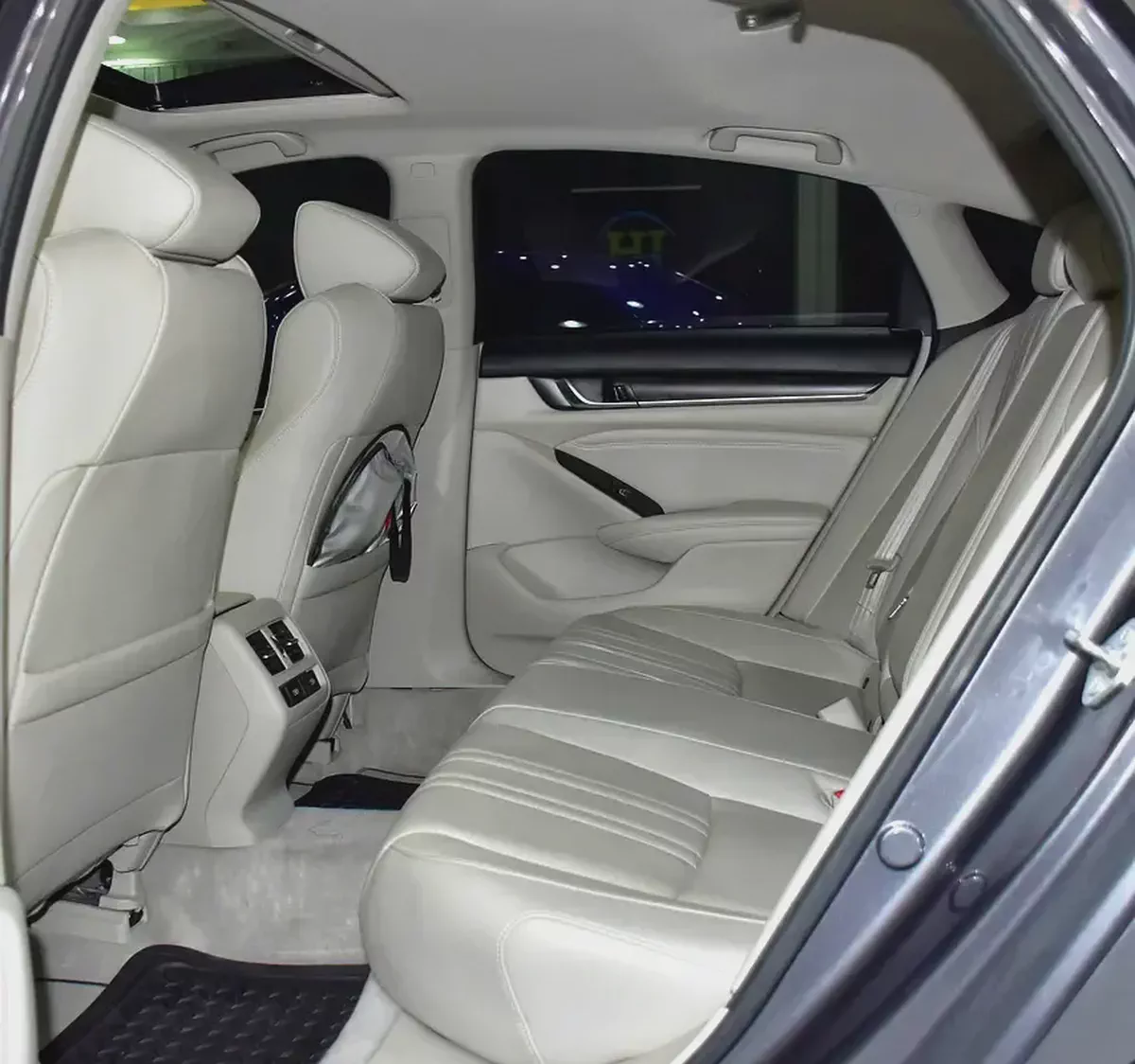 AED 1,487 EMi at 0% DP | Honda Accord ( 2022 Model ) in Grey Color GCC Specs-16-16